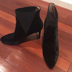 Donald J. Pliner black heels